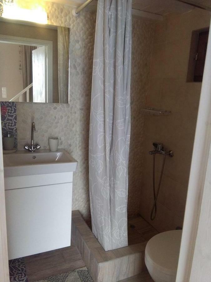 House Galini Apartment Chalki Town Ngoại thất bức ảnh